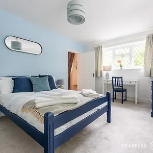 Holiday home Little Forest By Grandeur, Ringwood